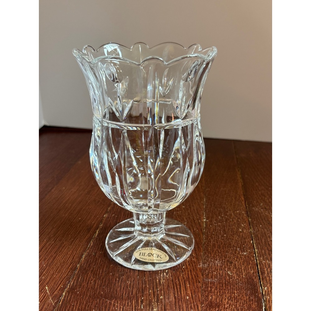 Block Hand Crafted 24% Full Lead Crystal Footed Vase Scalloped Rim 7 Inch